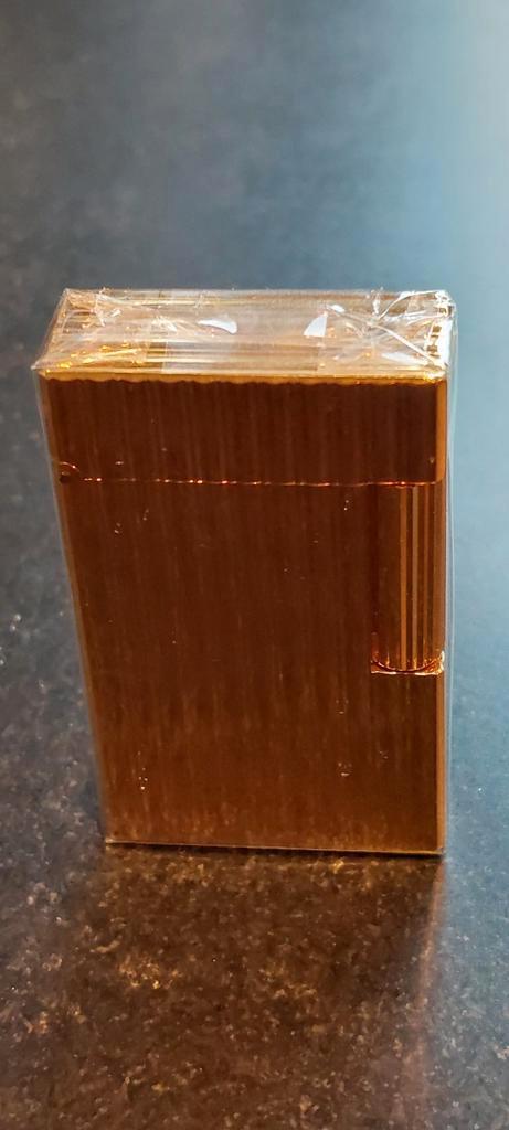 Nieuwe S.T. Dupont ligne 1 goud vergulde aansteker, Verzamelen, Rookartikelen, Aanstekers en Luciferdoosjes, Nieuw, Aansteker