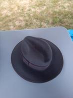 Grijze hoed h&m, Hoed, Zo goed als nieuw, H&M, One size fits all