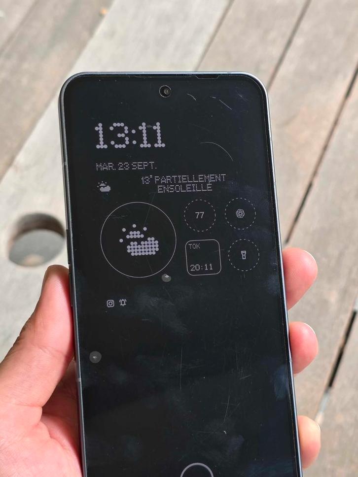 Nothing Phone (2) - 512GB, Telecommunicatie, Mobiele telefoons | Toebehoren en Onderdelen, Zo goed als nieuw, Bescherming, Ophalen of Verzenden