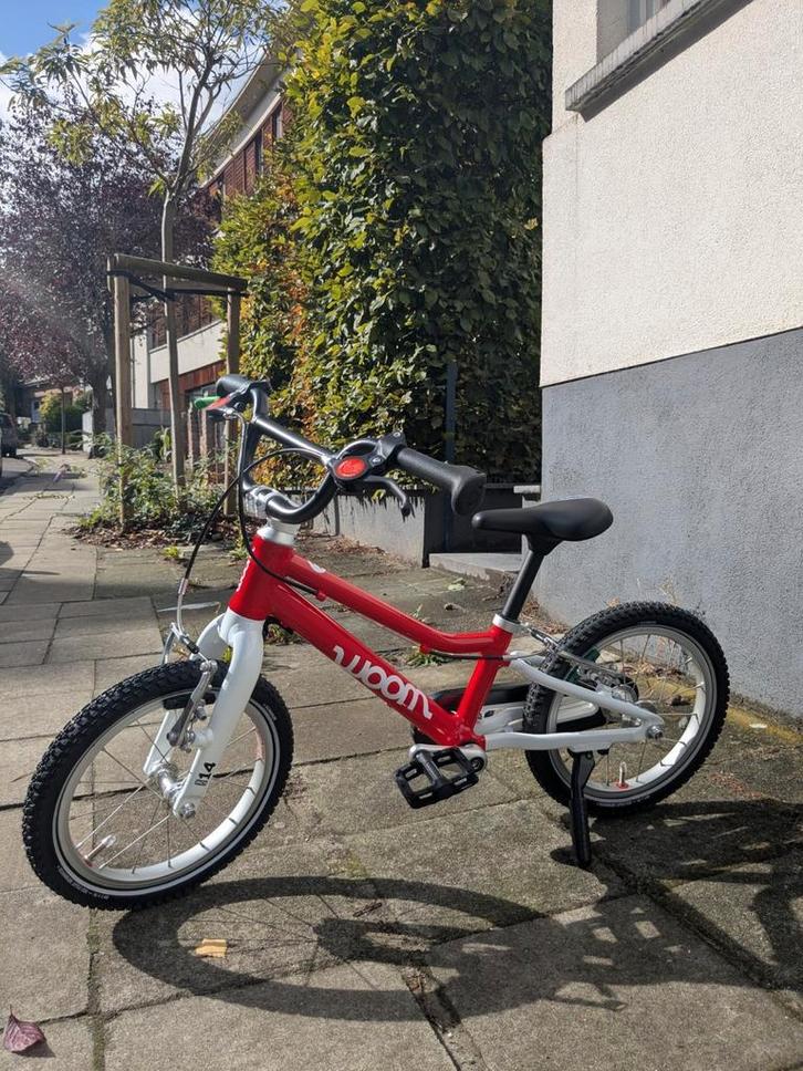 Woom 2 Go rouge neuf + béquille, Fietsen en Brommers, Fietsen | Kinderfietsjes, Zo goed als nieuw, Ophalen