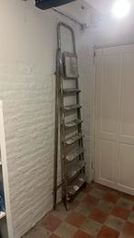 Vintage oude ladder - met verfsporen, Doe-het-zelf en Bouw, Ladders en Trappen, Ophalen, Gebruikt, Ladder