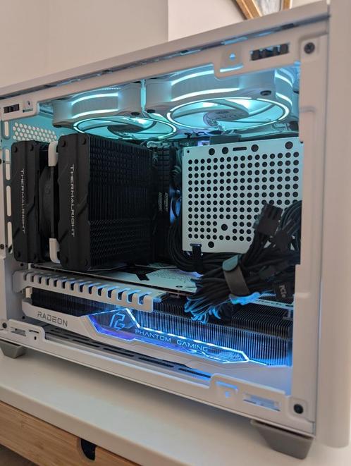 Gaming PC - Ryzen 7 5800X3D + RX 7900XT, Computers en Software, Desktop Pc's, Zo goed als nieuw, 4 Ghz of meer, SSD, 16 GB, Met videokaart
