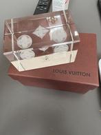 Louis Vuitton, Ophalen