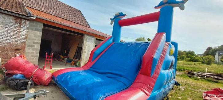 LOCATION: Château gonflable Dauphin Toboggan, Hobby & Loisirs créatifs, Articles de fête | Location, Utilisé, Enlèvement