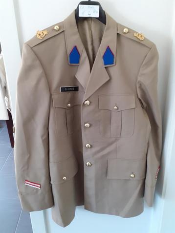 TONEEL KLEDING: Kostuumvest vh leger Maat: 52 Prijs: € 4 beschikbaar voor biedingen