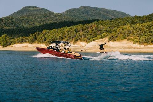 Mastercraft NXT24 de 2022 avec 440h, Sports nautiques & Bateaux, Bateaux à moteur & Yachts à moteur, Comme neuf, Polyester, 6 à 9 mètres