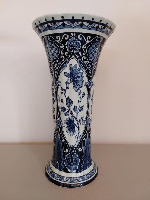 Delfts Blauwe trompetvaas Petrus Regout & Co, Antiek en Kunst, Antiek | Vazen, Ophalen of Verzenden