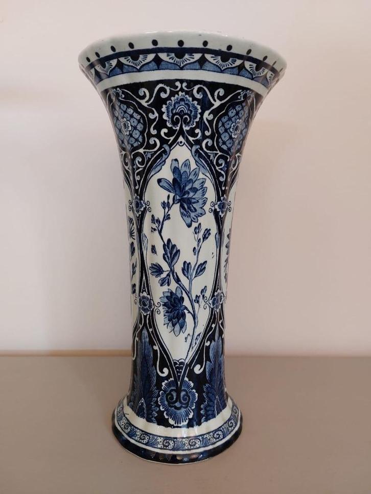 Delfts Blauwe trompetvaas Petrus Regout & Co, Antiek en Kunst, Antiek | Vazen, Ophalen of Verzenden