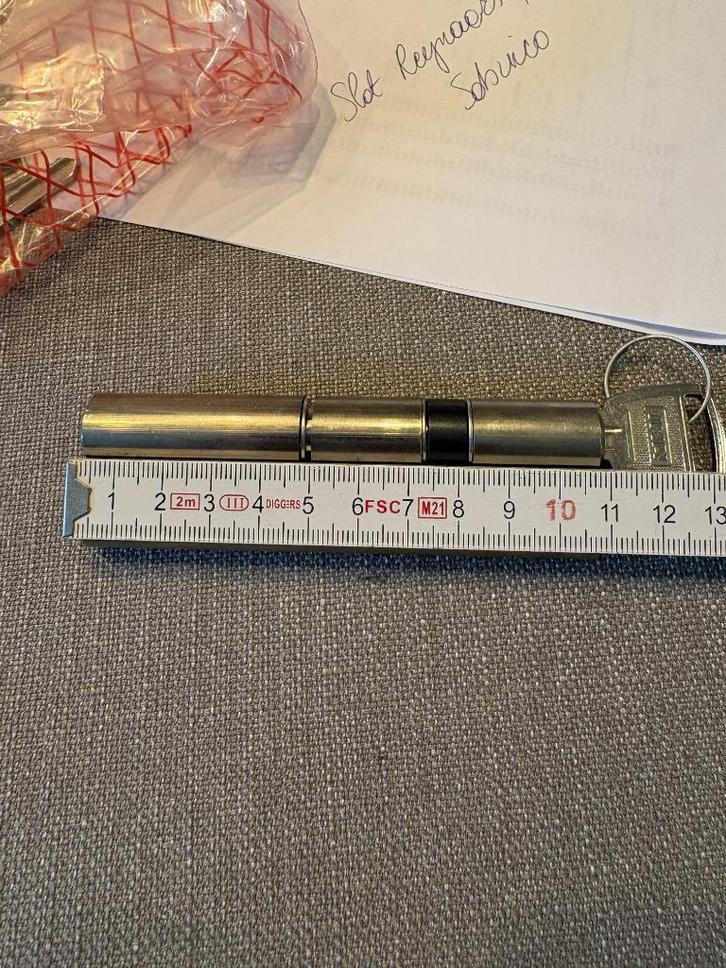 Cilinderslot Sobinco 10 cm, Doe-het-zelf en Bouw, Hang- en Sluitwerk, Zo goed als nieuw, Slot, Ophalen