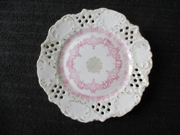 Particulier  verkoopt  Antiek  Romantisch Serveerschotel, Assiettes(s), Enlèvement ou Envoi, Utilisé, Autres styles