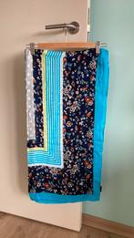 Sjaal Essentiel blauwe kleuren, Kleding | Dames, Mutsen, Sjaals en Handschoenen, Essentiel Antwerp, Ophalen of Verzenden, Zo goed als nieuw