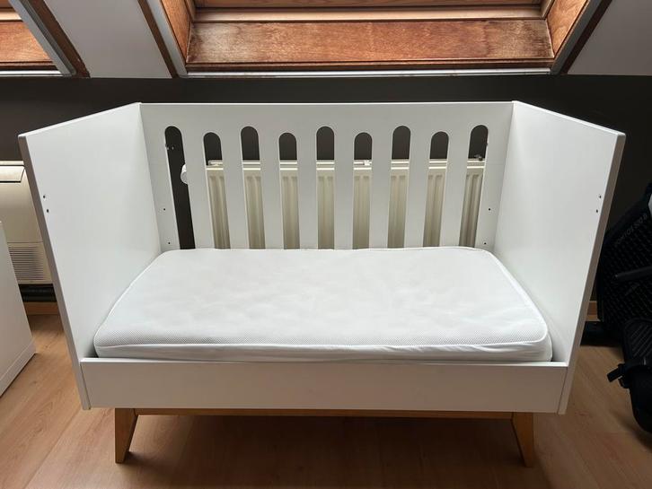 Quax Trendy babybed / bank, Kinderen en Baby's, Babywiegjes en Ledikanten, Gebruikt, Ophalen