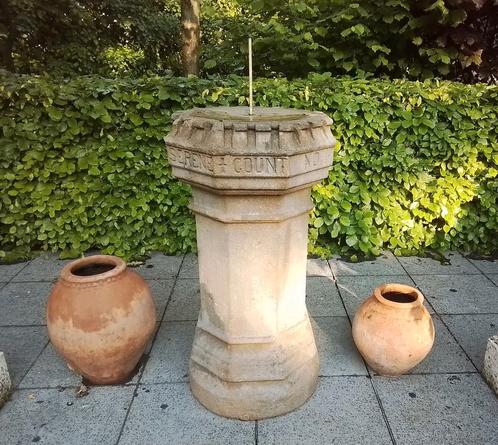 Zonnewijzer in brons en zandsteen uit 1880, Tuin en Terras, Zonnewijzers, Zo goed als nieuw, Ophalen