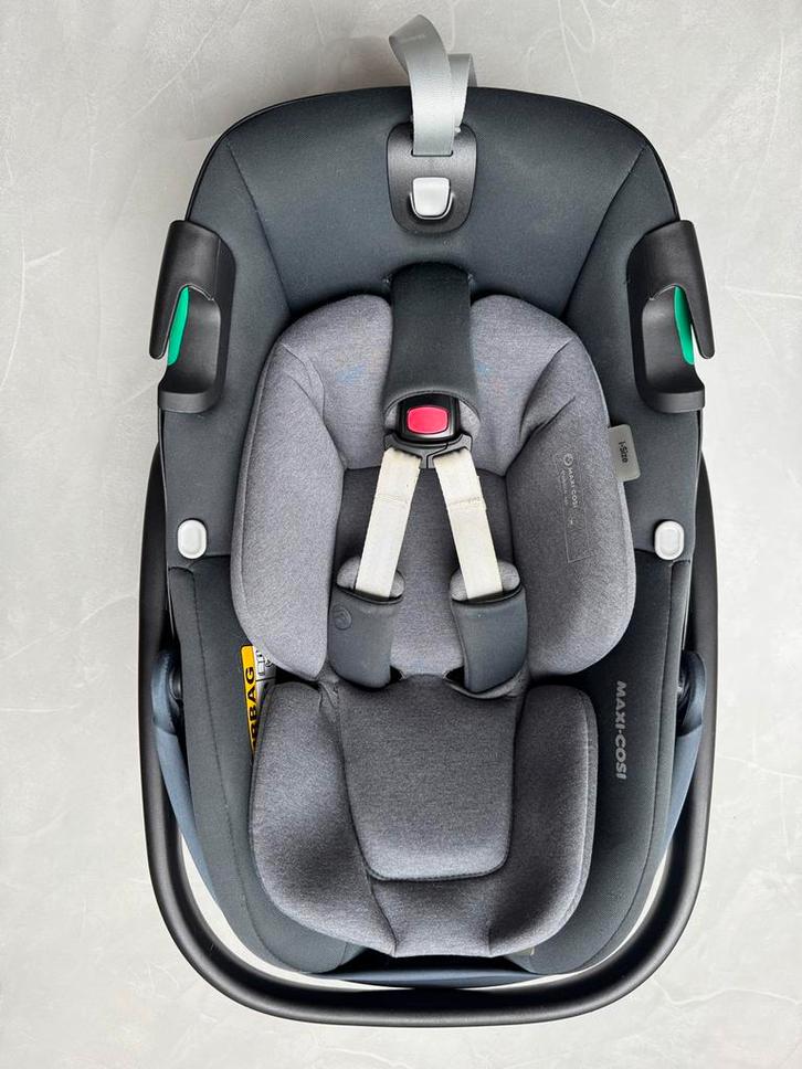 Maxi-Cosi Pebble 360 + babyverkleiner, Kinderen en Baby's, Autostoeltjes, Gebruikt, Maxi-Cosi, Autogordel of Isofix, Verstelbare rugleuning