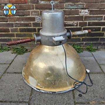 Oude grote industriële lamp / antieke fabriekslamp 81cm, Huis en Inrichting, Lampen | Hanglampen, 50 tot 75 cm, Ophalen of Verzenden