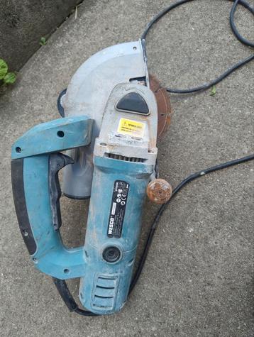 A vendre faire offre  beschikbaar voor biedingen