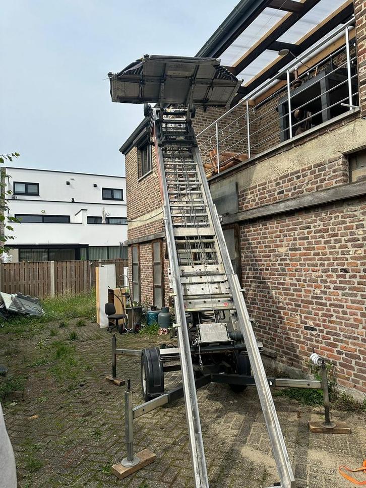 ‼️liftservice&verhuizingen‼️ 70 euro, Zakelijke goederen, Machines en Bouw | Aggregaten, Ophalen of Verzenden
