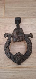 Antieke deurklopper, hand met ring, lauwerkrans+leeuwenkop, Enlèvement ou Envoi