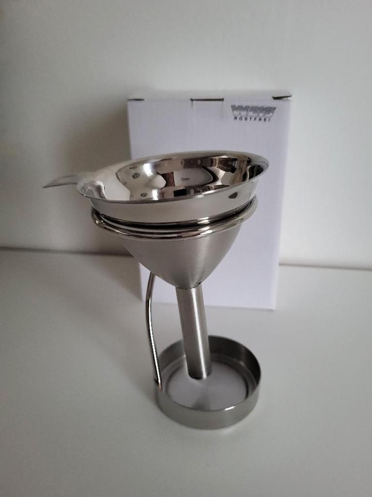 WEIS trechter met decanter decanteertrechter met standaard, Maison & Meubles, Cuisine | Ustensiles de cuisine, Neuf, Enlèvement ou Envoi