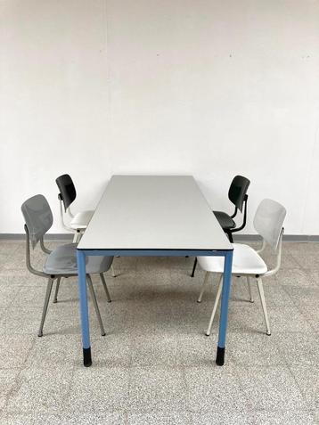 Vintage design Friso Kramer eetkamerset beschikbaar voor biedingen
