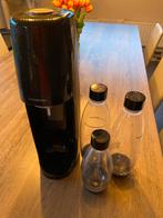 Sodastream zwart + originele flessen, Elektronische apparatuur, Bruiswatermachines, Zo goed als nieuw, Ophalen