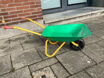 Kinder metalen kruiwagen (38x80 cm) beschikbaar voor biedingen