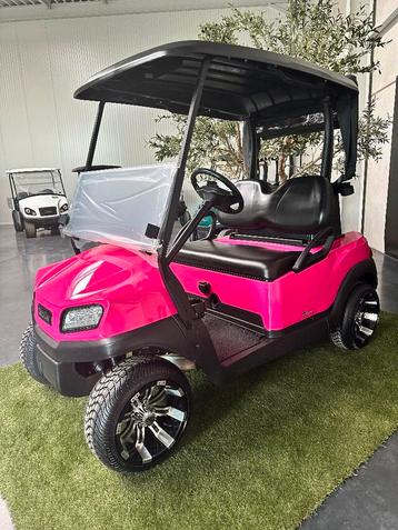 Club Car Tempo Pink with new battery pack disponible aux enchères