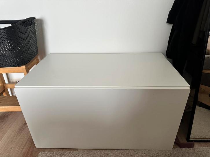 SMASTAD Speelgoedkist met bank wit Ikea, Huis en Inrichting, Woonaccessoires | Kisten, Nieuw, Minder dan 50 cm, 50 tot 75 cm, 50 tot 100 cm