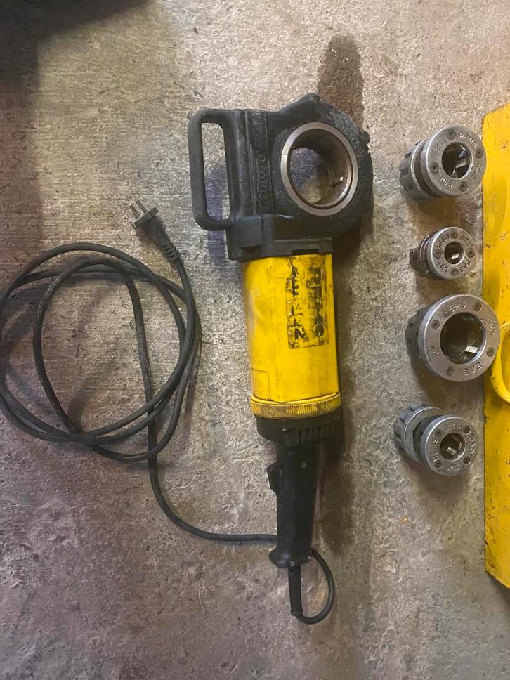 Rems amigo 2 draadsnijmachine voor buizen, Doe-het-zelf en Bouw, Gereedschap | Handgereedschap, Gebruikt, Ophalen