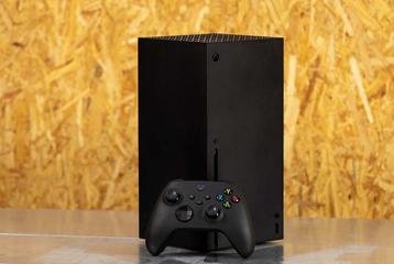 Xbox Series X + Games & Accessoires beschikbaar voor biedingen