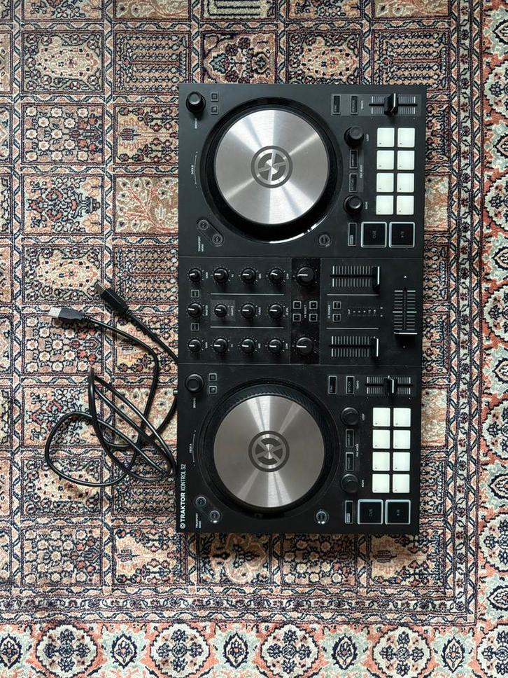 Platines DJ - Traktor S2 MK3, Musique & Instruments, DJ sets & Platines, Comme neuf, Platine, Autres marques, Enlèvement ou Envoi