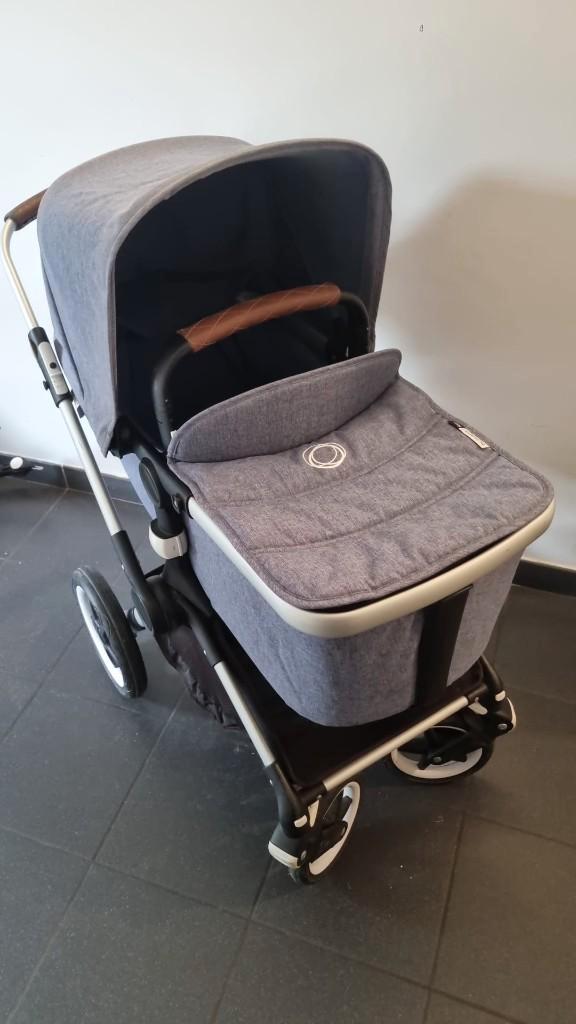 Poussette Bugaboo Fox, Enfants & Bébés, Buggys, Utilisé, Autres marques, Modèle duo, Dossier réglable, Couverture pieds, Ombrelle