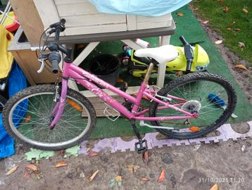 VTT fille proche du neuf  beschikbaar voor biedingen