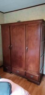 Oude kast  GRATIS, Antiek en Kunst, Antiek | Meubels | Kasten, Ophalen