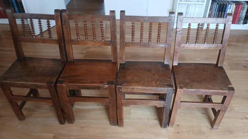 Lot de chaises anciennes, Huis en Inrichting, Stoelen, Gebruikt, Vier, Hout, Bruin, Ophalen
