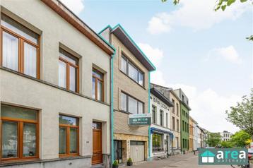 Huis te koop in Borgerhout, 2 slpks beschikbaar voor biedingen