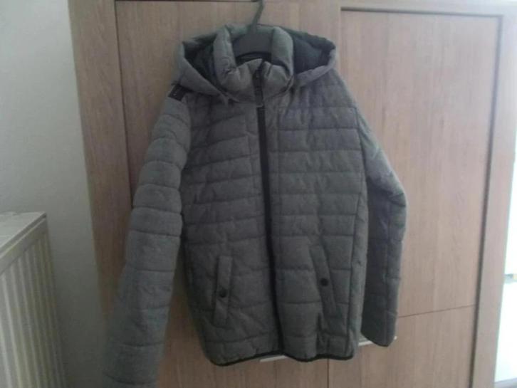 A - Veste rembourrée grise JBC taille 152 (garçon)., Kinderen en Baby's, Kinderkleding | Maat 152, Zo goed als nieuw, Jongen, Jas