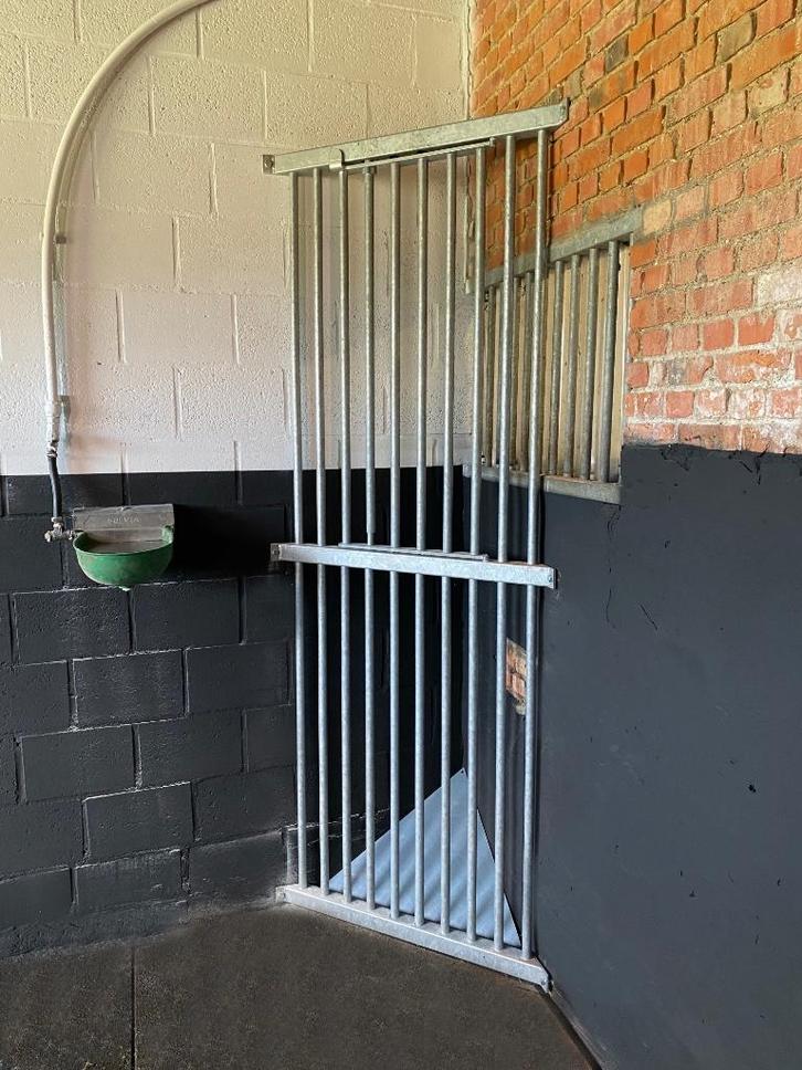 Hooiruif, Hooiruiven, slowfeeder, weidehooiruif, Dieren en Toebehoren, Stalling en Weidegang, Opfok, Stalling, Accessoires, 4 paarden of pony's of meer