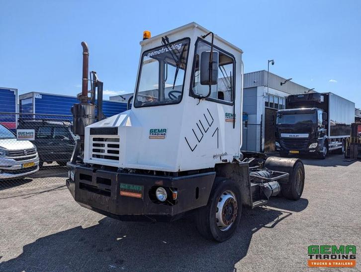 Terberg YT17 MOTOR DEFECT - MMBS Kenteken, Zakelijke goederen, Machines en Bouw | Heftrucks en Intern transport