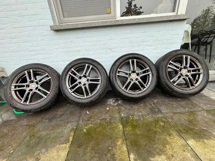 Winterbanden op alu velg, Auto-onderdelen, Banden en Velgen, Band(en), Winterbanden, 225 mm, Personenwagen, Gebruikt, Ophalen