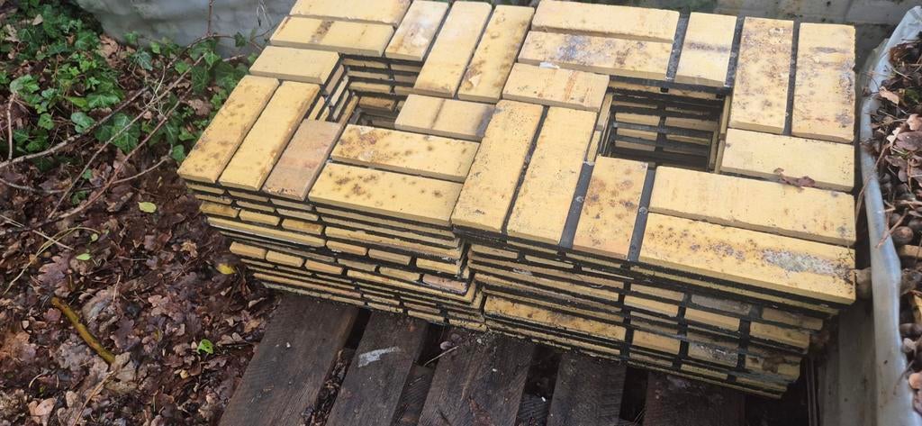 Artisanaal gebakken tegels, Ophalen