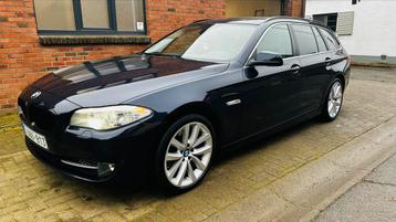 Bmw 520 touring • 2012 • 200.000 km beschikbaar voor biedingen