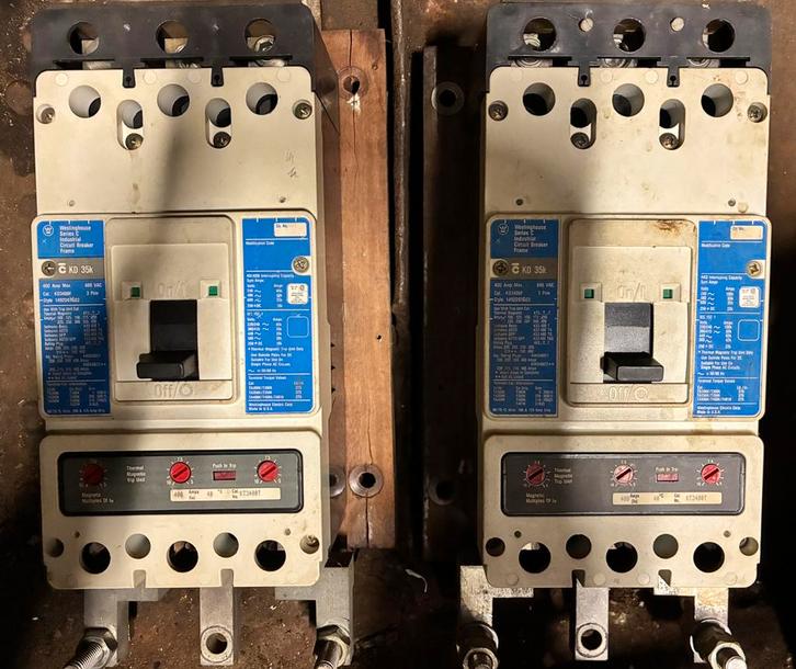 Disjoncteur industriel Westinghouse C KD 35k MCCB (2 pièces), Bricolage & Construction, Électricité & Câbles, Utilisé, Autres types