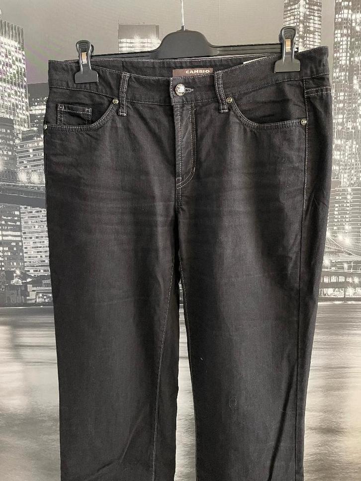 zwarte lange broek jeans Cambio - Size 44, Kleding | Dames, Broeken en Pantalons, Zo goed als nieuw, Maat 42/44 (L), Zwart, Lang