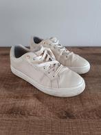 Sneakers, Ophalen, Sneakers