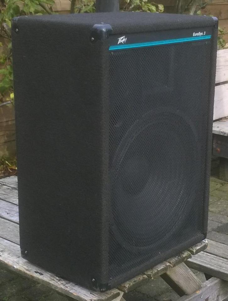 Luidsprekers Peavey Eurosys-3, 15 inch 250 Watt, 2 stuks, Audio, Tv en Foto, Luidsprekerboxen, Refurbished, Overige typen, 120 watt of meer