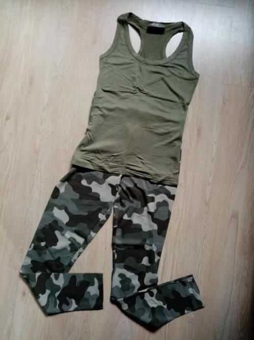 nieuw sportset , legging + topje,  maat S, Kleding | Dames, Sportkleding, Nieuw, Fitness of Aerobics, Maat 36 (S), Bruin, Ophalen of Verzenden