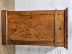 art deco kastje in walnoot, Antiek en Kunst, Antiek | Meubels | Kasten, Ophalen
