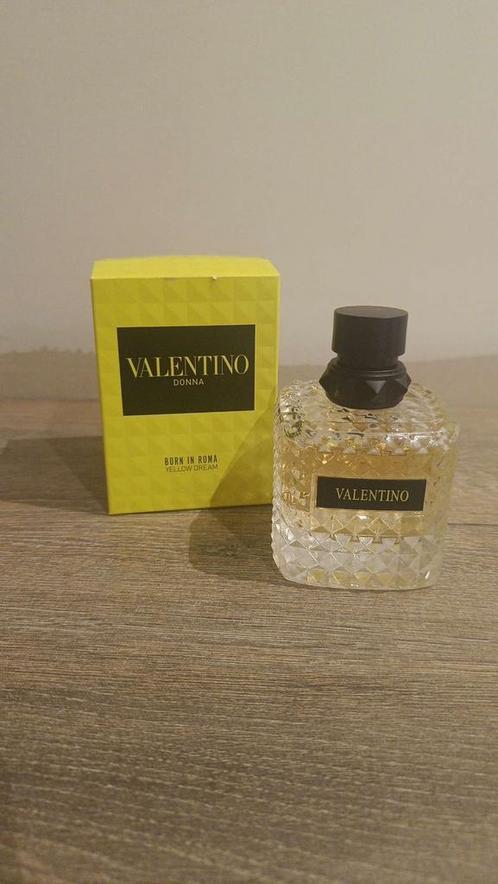 Valentino parfum, Verzamelen, Parfumverzamelingen, Zo goed als nieuw, Ophalen