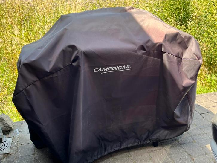 Gas BBQ met werkblad en kookplaat, Tuin en Terras, Barbecue-accessoires, Zo goed als nieuw, Ophalen